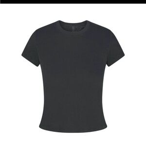 Skims T Shirt
